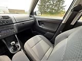 Škoda Fabia (2011) 1,2 TDI - náhled 12
