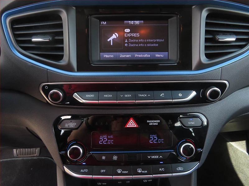Hyundai Ioniq (2017) Hybrid, Automat, Serv.kniha - fotka 18 z 21