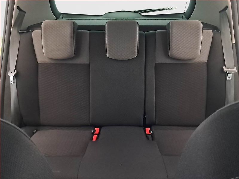 Renault Clio (2010) 1.2 16V, Automat, Navi - fotka 10 z 19