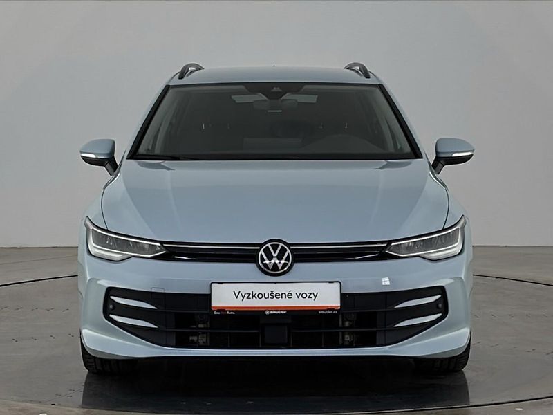 Volkswagen Golf Life DSG - fotka 4 z 29