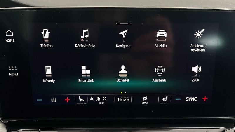 Škoda Octavia 2.0 TDI DSG Style Combi - fotka 11 z 27