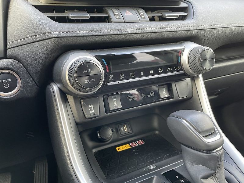 Toyota RAV4 2.5 Hybrid 4x4 ODBĚR IHNED - fotka 19 z 29