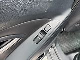 Hyundai ix35 2,0 CRDi, 4x4 - náhled 18