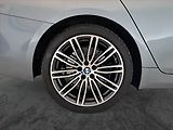BMW Řada 5 (2017) Sport Line 530d xDrive, 4X4 - náhled 15
