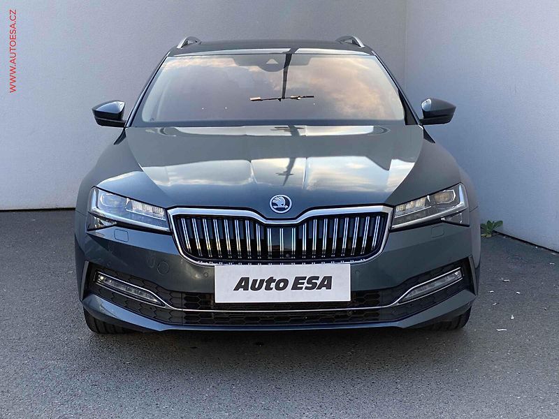 Škoda Superb (2021) 2.0TDi 4x4, ČR, L&K, DSG - fotka 2 z 20