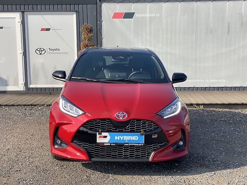 Toyota Yaris 1.5HEV, ČR-1m, GR Sport, DPH - fotka 2 z 25
