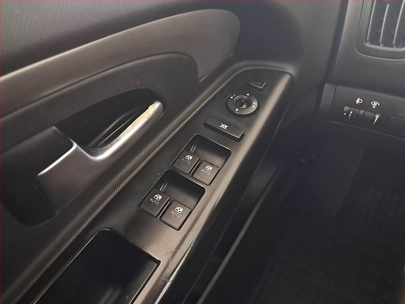 Kia Ceed (2011) 1.6 CVVT, Tempomat - fotka 14 z 14
