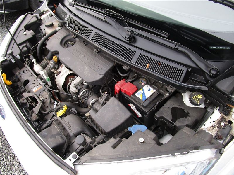 Ford Tourneo Courier 1.5TDCi Titanium, 2. maj. - fotka 38 z 40