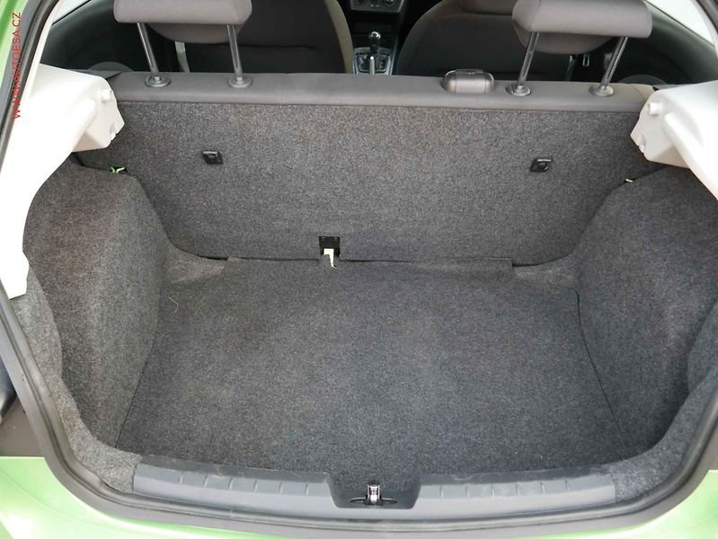 Seat Ibiza (2014) 1.2 12V, Reference, +kola - fotka 8 z 18