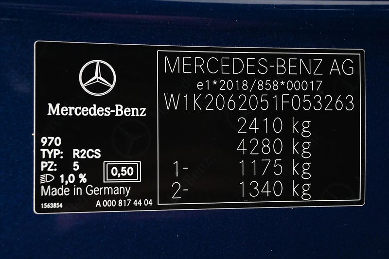 Mercedes-Benz Třídy C 2,0 220d 147kW 4MATIC AVANTGAR - fotka 12 z 31