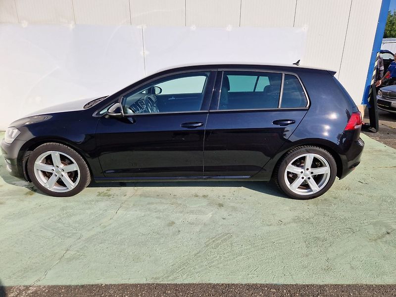Volkswagen Golf 1.4TSI, 103kW, Navi, Aut.Klima - fotka 6 z 26