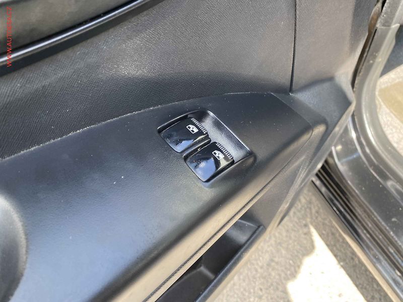 Kia Picanto (2009) 1.1i, Rádio - fotka 13 z 13
