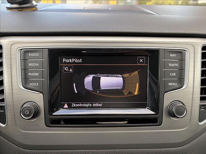 Volkswagen Golf Sportsvan 1,6 TDi 81kW  Serviska,Navigac - fotka 19 z 49