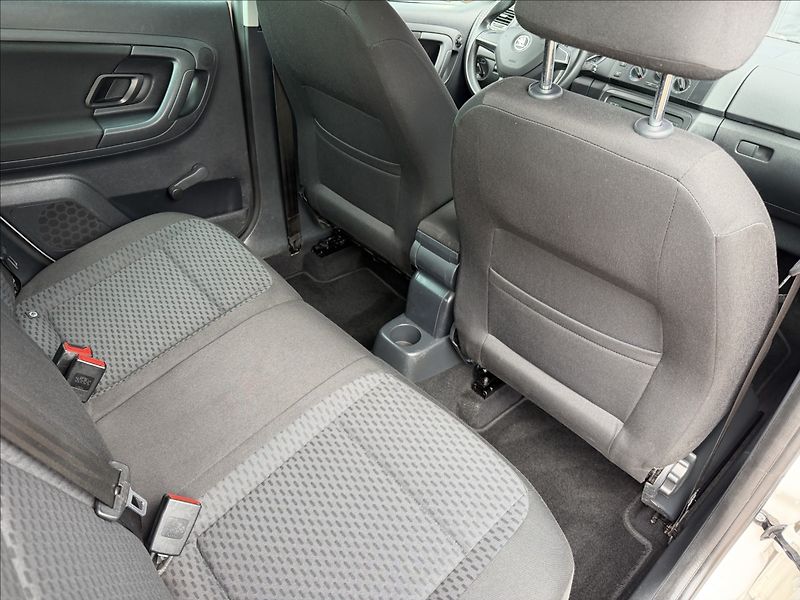 Škoda Fabia II 1.2 TSI Best of - fotka 19 z 20
