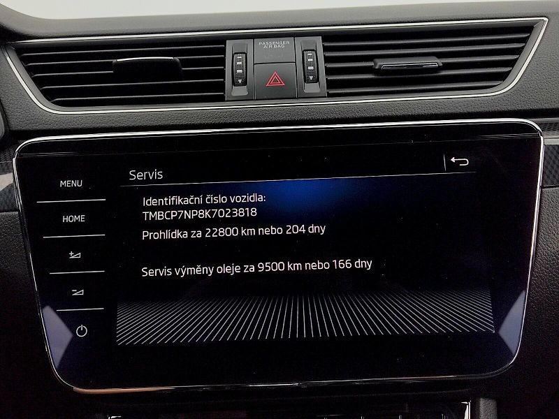 Škoda Superb (2018) SportLine 2,0 tsi 200 Kw DSG 4 - fotka 10 z 32