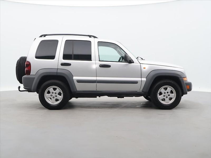 Jeep Cherokee 2,8 CRD 120kW 4x4 Limited Tažn - fotka 8 z 30