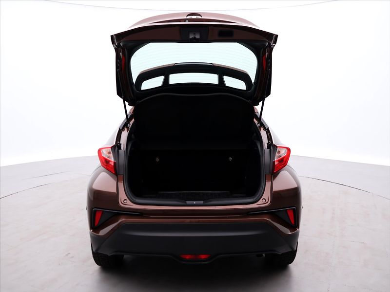 Toyota C-HR 1,2 TURBO 85kW ACTIVE ALU CZ - fotka 9 z 35