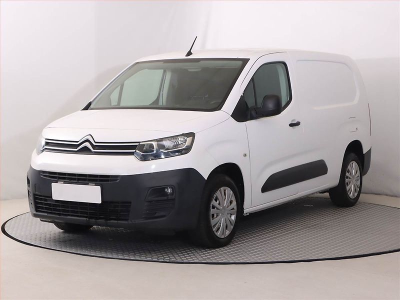 Citroën Berlingo (2020) Maxi 1.5 BlueHDi, 3Místa, SR - fotka 2 z 15