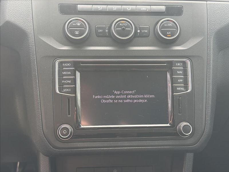 Volkswagen Caddy 2,0 TDi 75 Kw MAXI tažné NAVI - fotka 20 z 27