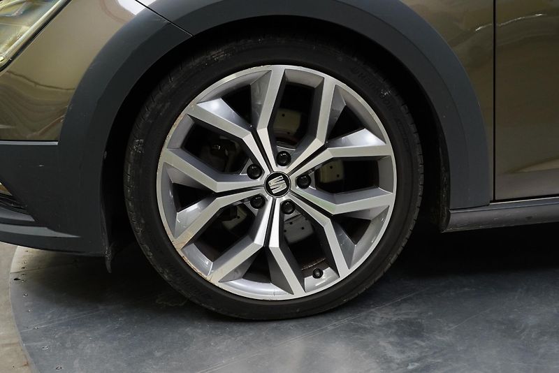 Seat Leon - fotka 10 z 26