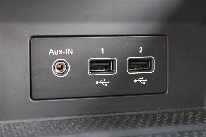 Renault Captur 1,3 TCe  1.MAJ,AUTOMAT,INTENS - fotka 19 z 35