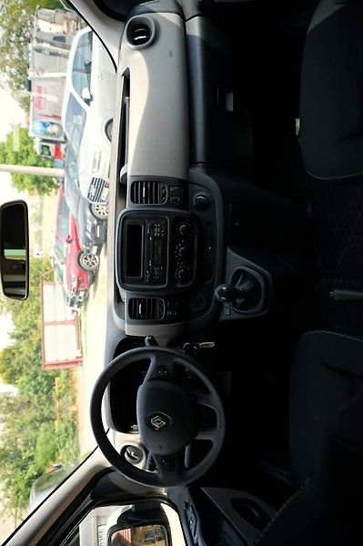 Renault Trafic (2018) PASSANGER 1,6 DCI 92 kW - fotka 16 z 31