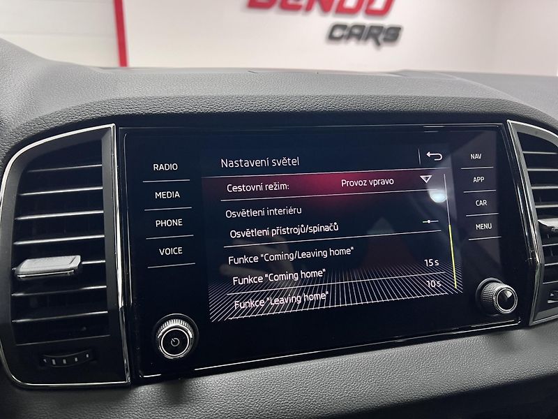 Škoda Karoq 2.0 TDI 110 KW 4x4 DSG - fotka 30 z 36