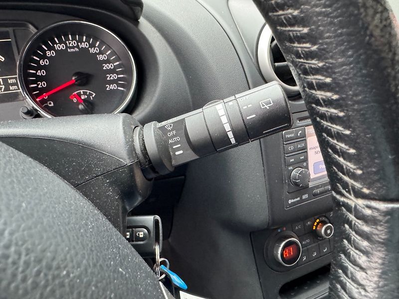 Nissan Qashqai (2012) 2.0 BA+LPG, 4x4 - fotka 21 z 28