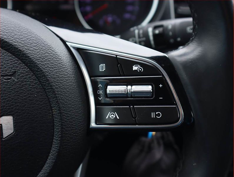 Kia Ceed (2023) 1.5 T-GDI, Serv.kniha - fotka 17 z 18