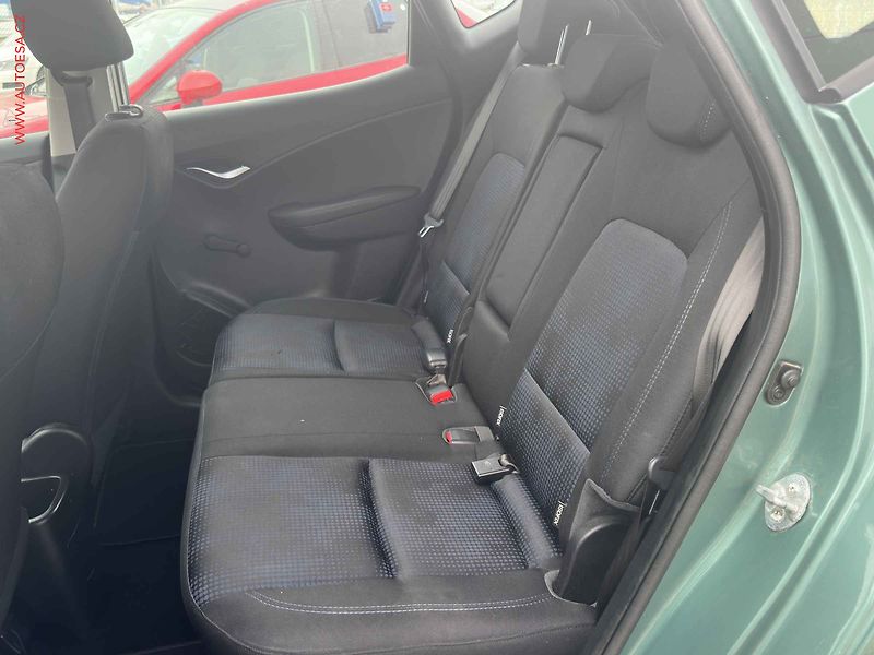 Hyundai ix20 (2012) 1.4i, ČR, Klima - fotka 10 z 18