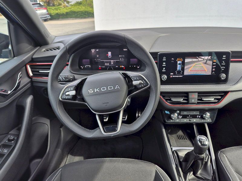 Škoda Scala (2025) Monte Carlo 1.0TSi 85kW 6°manu - fotka 21 z 30