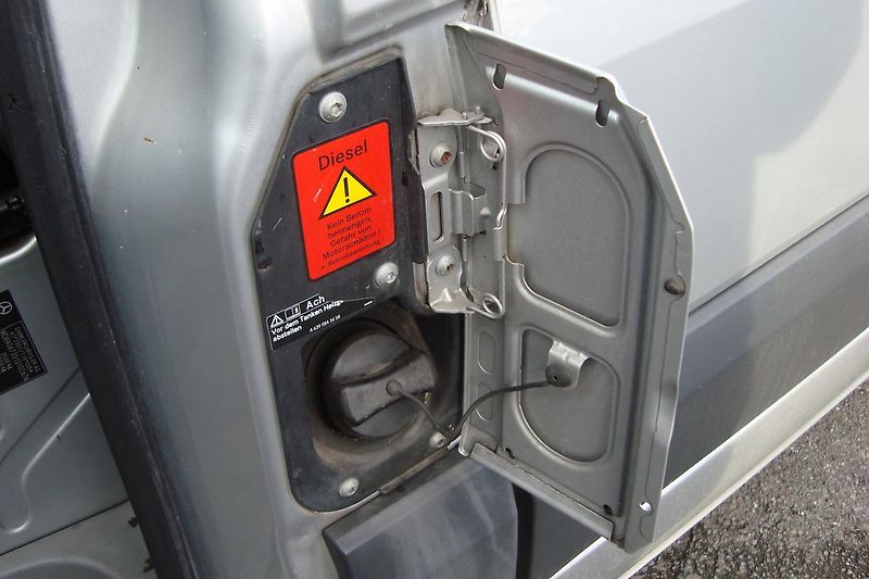 Mercedes-Benz Sprinter (2006) 315 CDi,ČR,1.Maj. 9 - Míst,STK - fotka 14 z 37