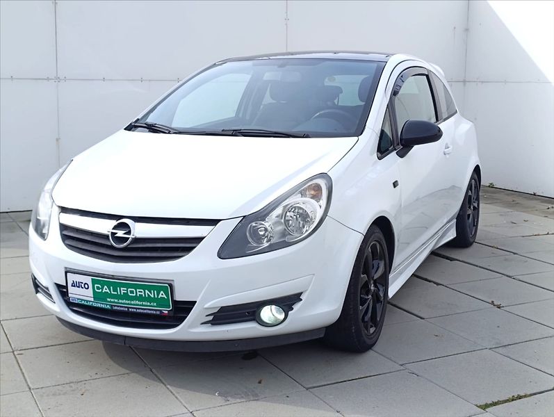 Opel Corsa 1,4 i Klima Navigace Alu - fotka 2 z 30
