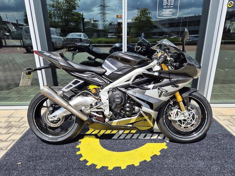 Triumph Daytona 765 (2021) Daytona TM765 MOTO2 - REZERVAC - fotka 3 z 23