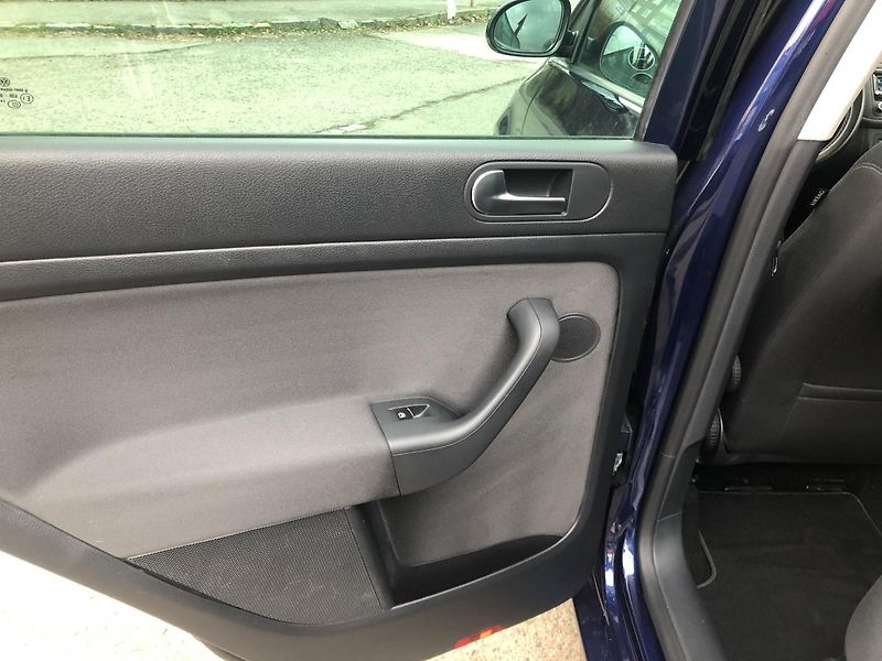 Volkswagen Golf Plus (2012) 1,2TSi Autoklima  - fotka 41 z 54