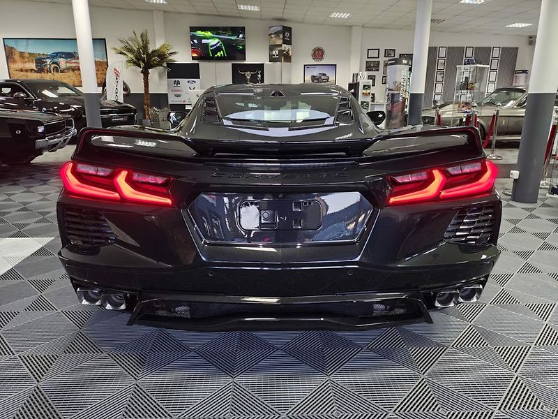 Chevrolet Corvette (2025) 3LT Coupé Lift Nappa Carbon - fotka 5 z 30