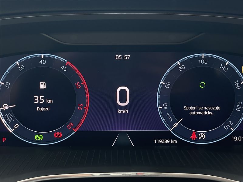 Škoda Octavia 2,0 TDI 4x4 DSG Ambi Plus TZ - fotka 10 z 22