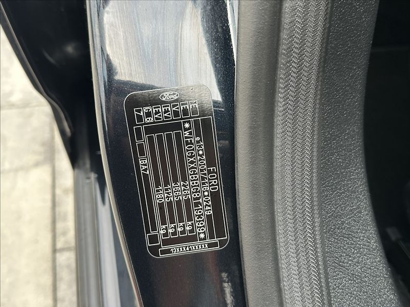Ford Mondeo 2,3 160PS  Titanium A/T - fotka 44 z 46