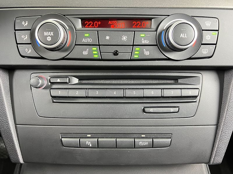 BMW M3 COUPE, NAVIGACE, CARBON, EDC - fotka 18 z 23
