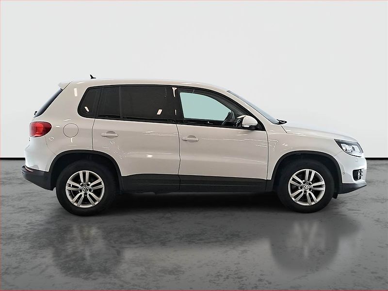 Volkswagen Tiguan (2014) 1.4 TSI, Bi-Xenony, Tempomat - fotka 6 z 16