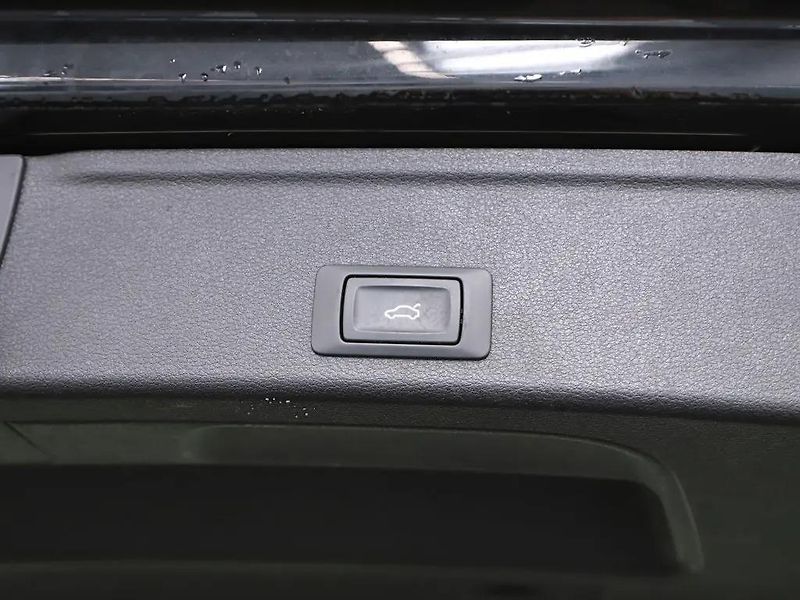Audi A4 35TFSI Aut. Sport DPH TZ  - fotka 8 z 9