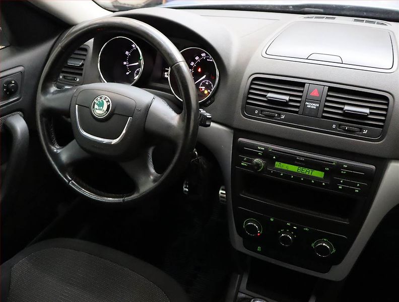 Škoda Yeti (2010) 1.2 TSI, Tempomat - fotka 7 z 17