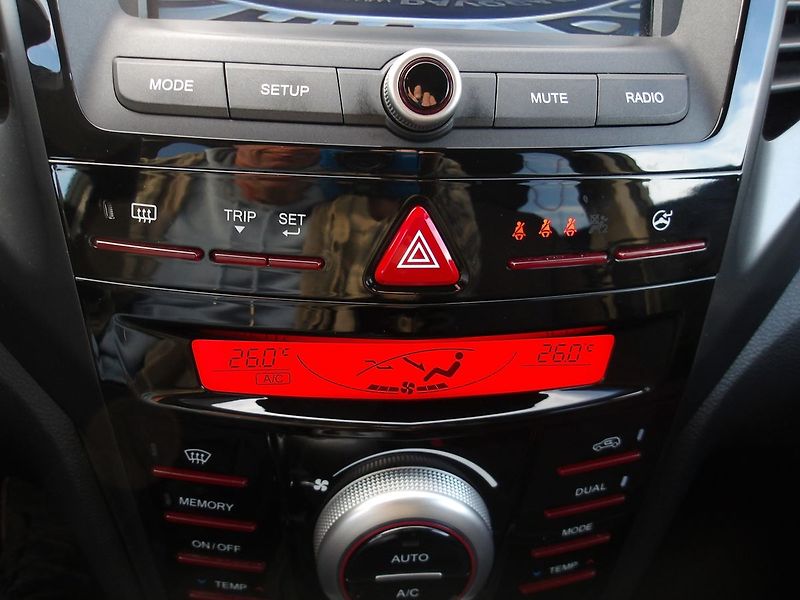 SsangYong XLV 1,6 84kW  XDi Pěkný !! - fotka 29 z 34