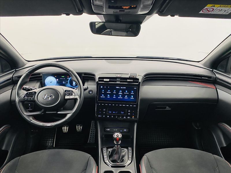 Hyundai Tucson 1,6 T-GDI N-line - fotka 9 z 24