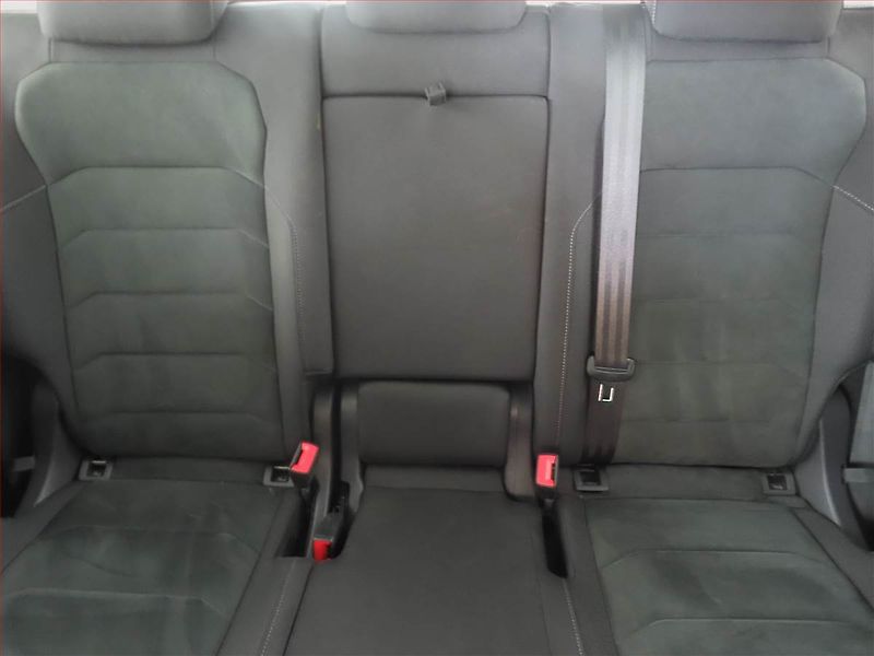 Volkswagen Tiguan Allspace (2019) R-Line 2.0 TDI - fotka 10 z 17