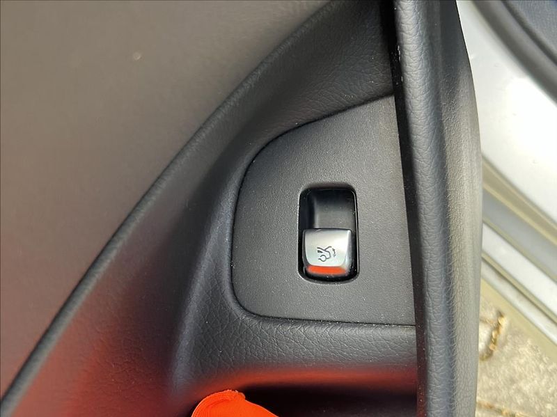 Mercedes-Benz Třídy E 2,0 E 220 d / 9G-TRONIC - fotka 45 z 48