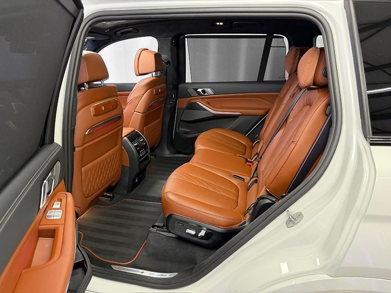 BMW X7 40d xDrive M-PAKET EXCLUSIV PR - fotka 12 z 44