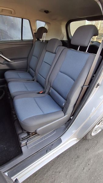 Toyota Verso 1.6 97 kw  Rezervace - fotka 13 z 27