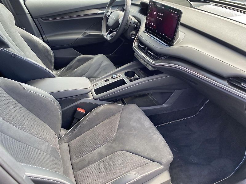 Škoda Enyaq (2025) 85x Sportline - fotka 11 z 40