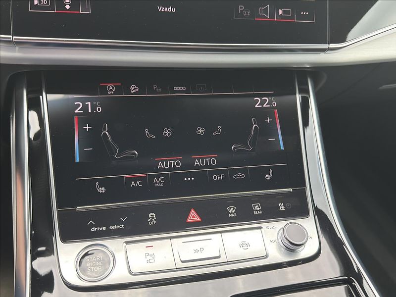 Audi Q7 3,0 TDI 210 KW S-LINE QUATTRO - fotka 25 z 39